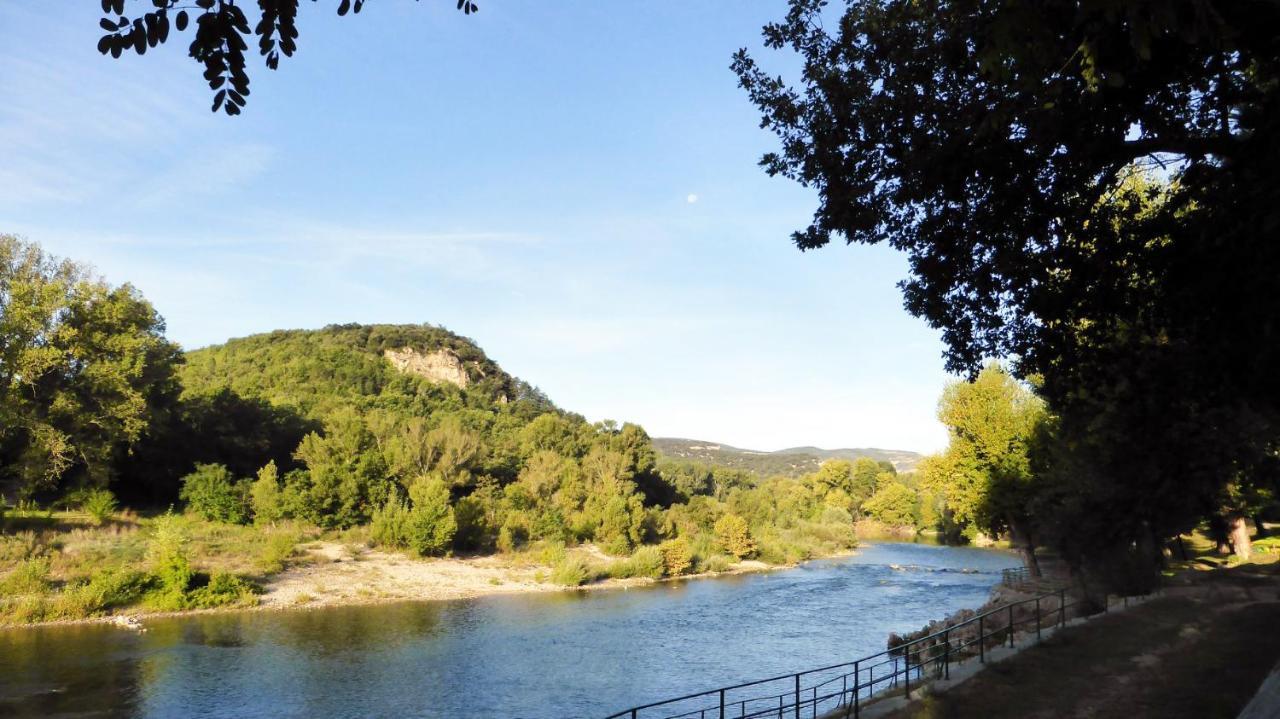 Rives D'Arc Ξενοδοχείο Vallon-Pont-dʼArc Εξωτερικό φωτογραφία